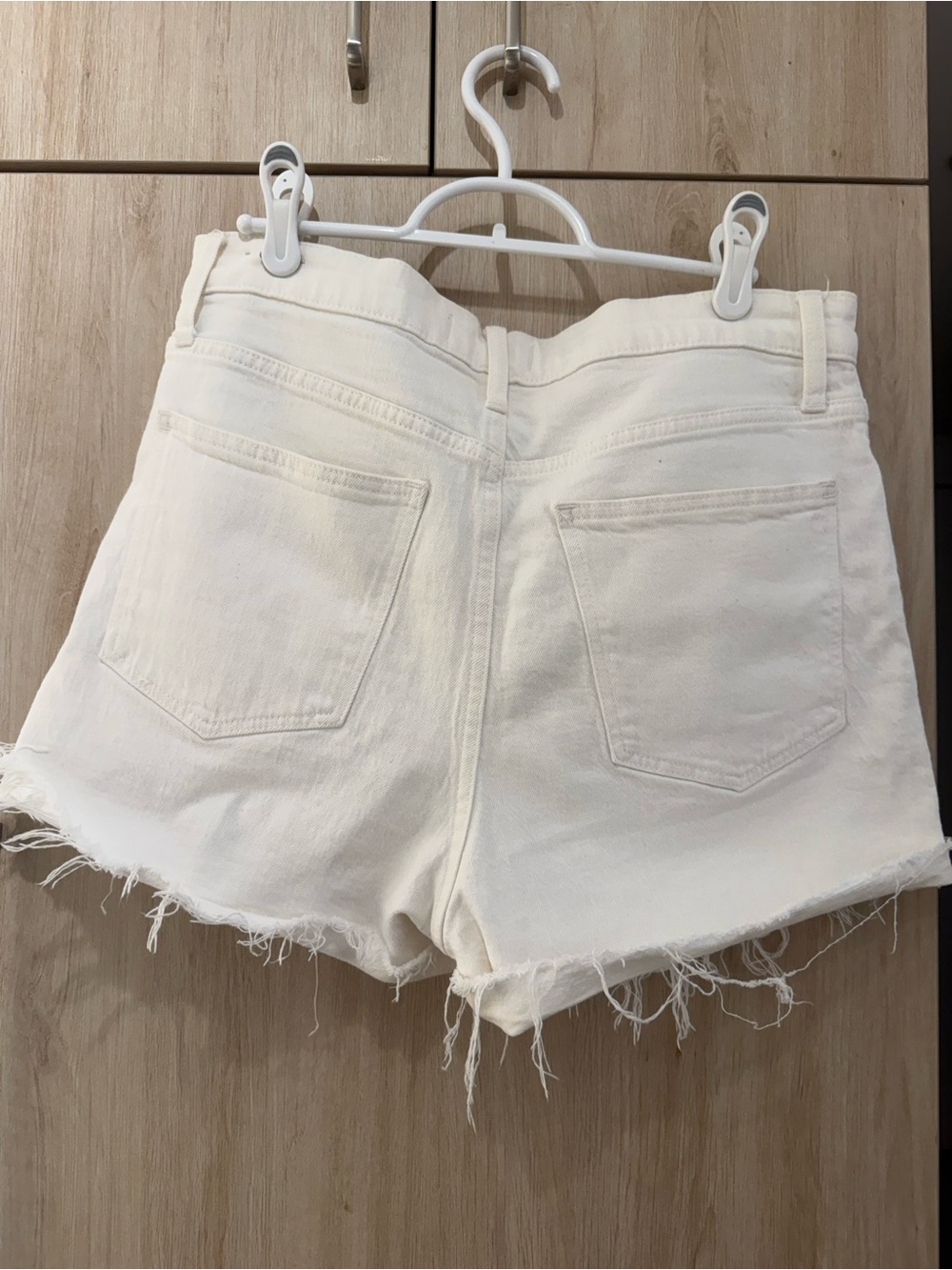 NEVER WORN: Madewell White Denim High-Rise Shorts, size 29 - Picture 4 of 7
